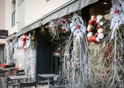 Décoration de Noël - Devanture Brasserie Les Tuileries